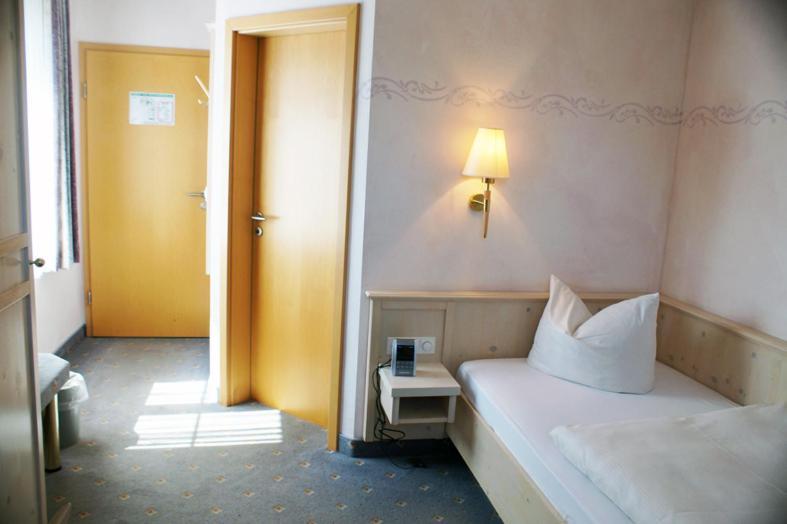 Hotel Landgasthof Hofmeier Hetzenhausen エクステリア 写真