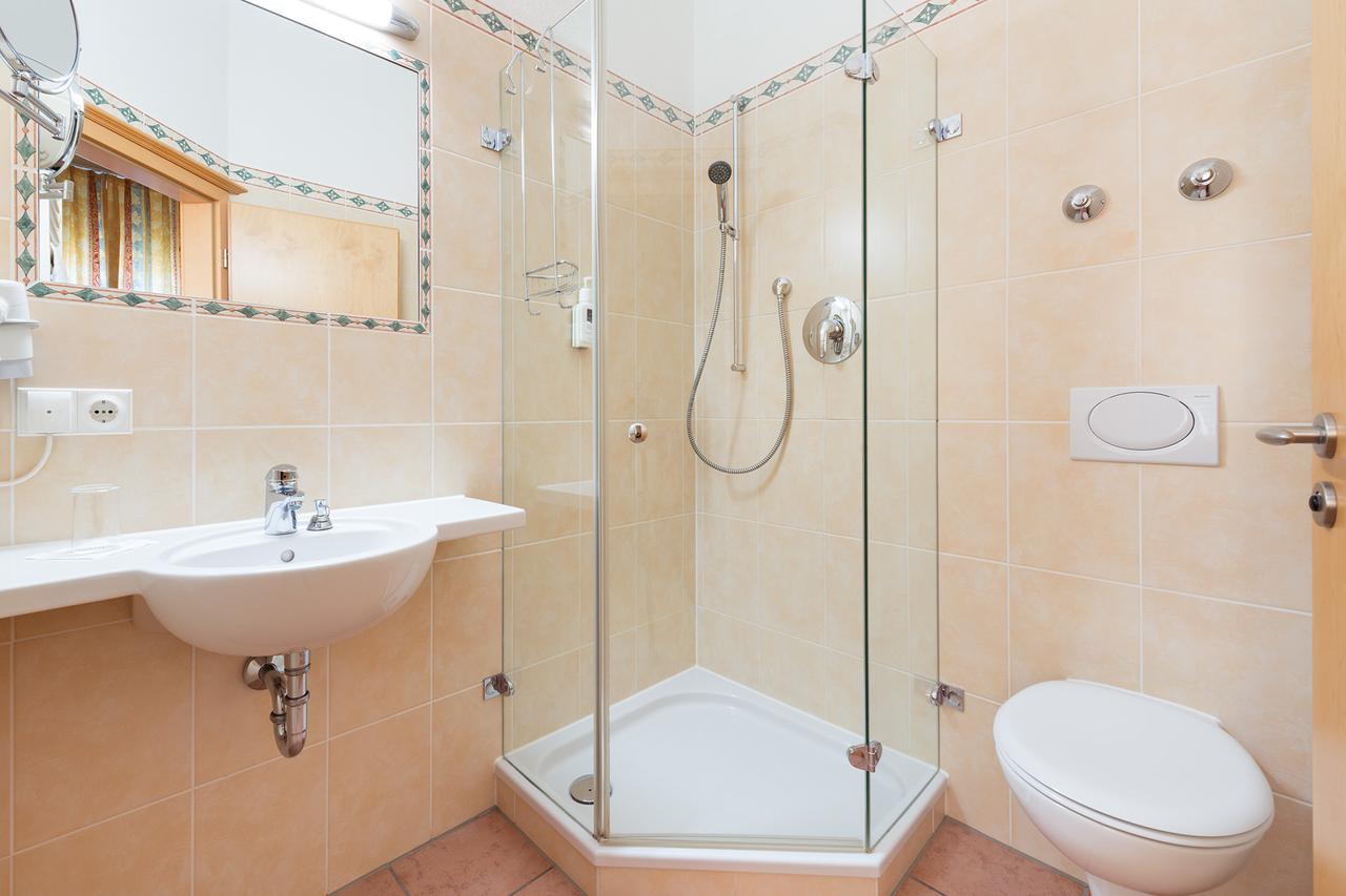 Hotel Landgasthof Hofmeier Hetzenhausen エクステリア 写真
